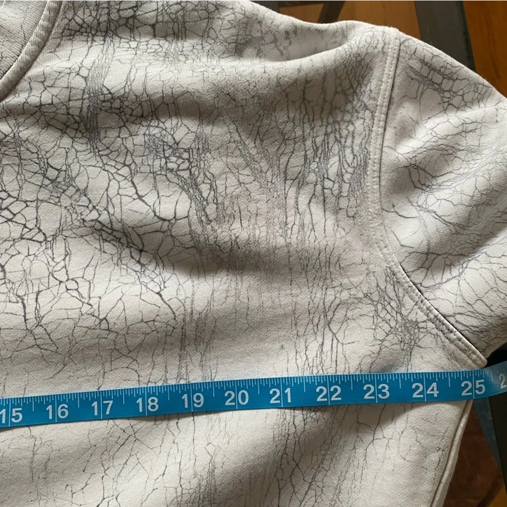 Lululemon Perfectly Oversized Crew Thread Dye White Black 8